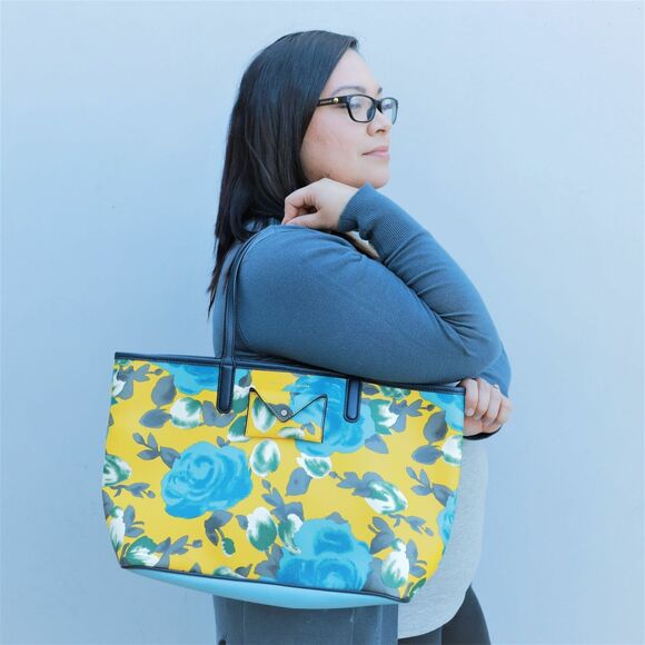 Marc by Marc Jacobs Reversible Jerrie Desert Rose Canvas Tote Yellow - Picture 3 of 12